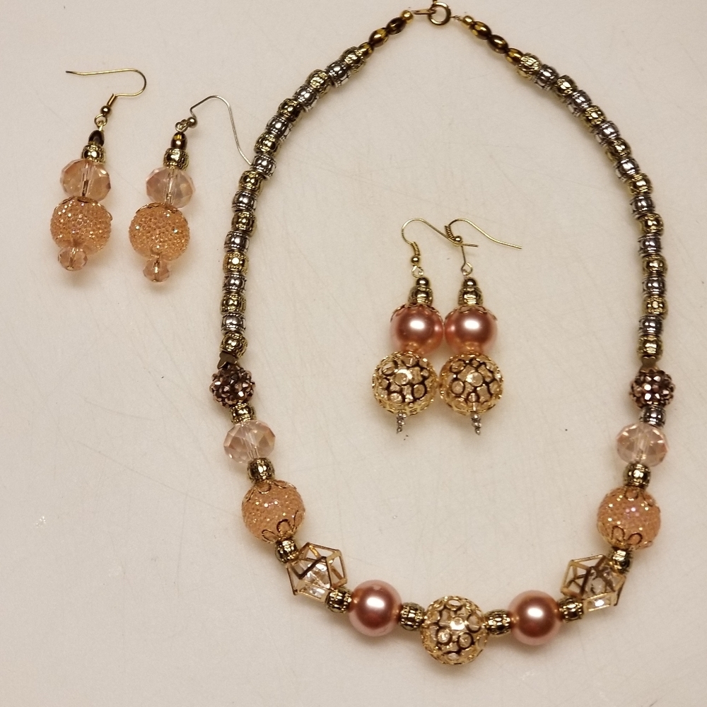 Light Pink and Gold Jewelry Set